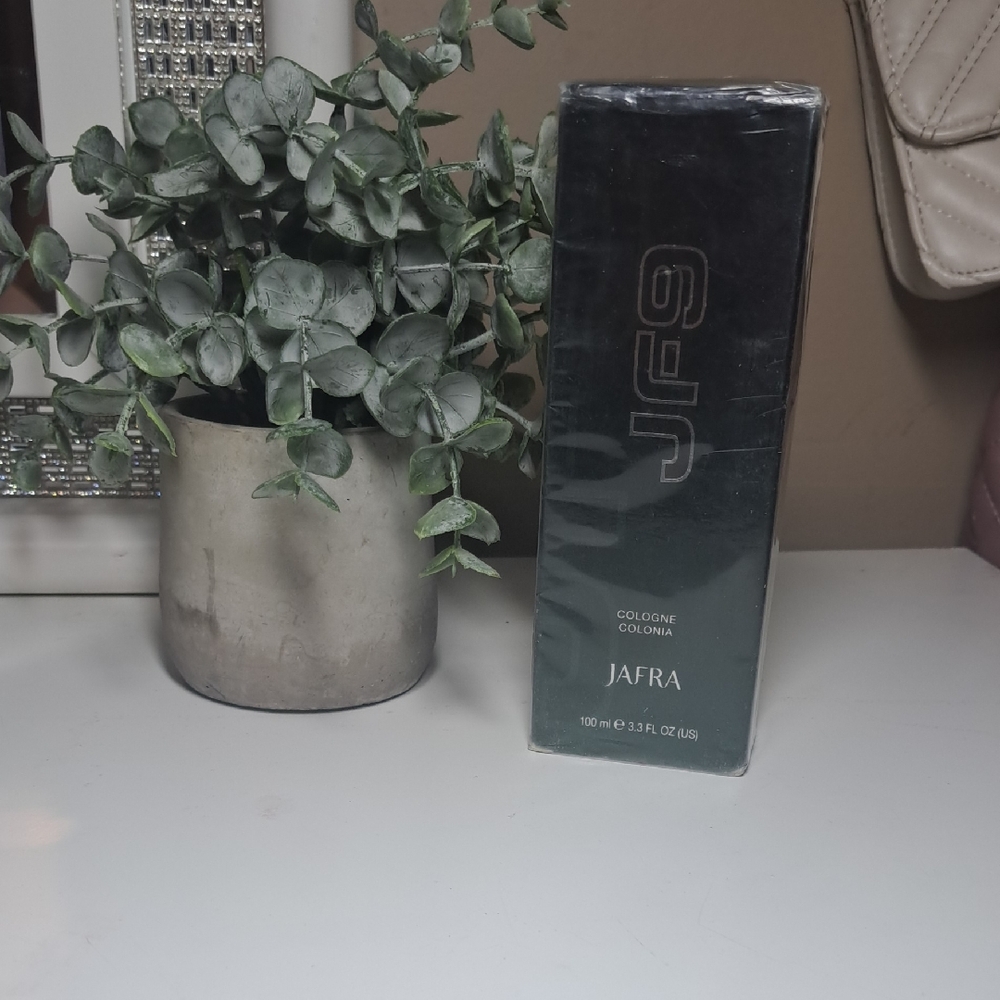 JAFRA JF9 Cologne in Black and Gray Packaging